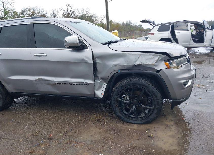 Photo 6 of 2020 Jeep Grand CHEROKEE LIMITED 4X4 (VIN 1C4RJFBG2LC287961)