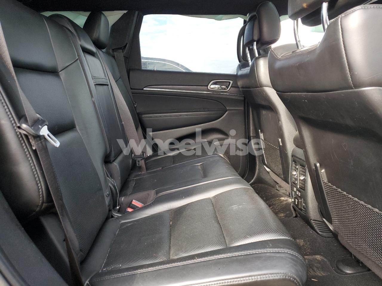 Photo 10 of 2020 JEEP GRAND CHEROKEE LIMITED (VIN 1C4RJFBG2LC362366)