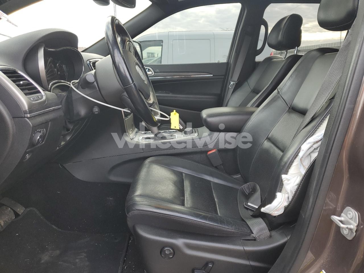 Photo 7 of 2020 JEEP GRAND CHEROKEE LIMITED (VIN 1C4RJFBG2LC362366)