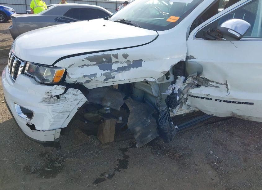 Photo 6 of 2021 Jeep Grand CHEROKEE LIMITED 4X4 (VIN 1C4RJFBG2MC665116)