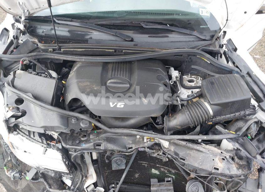 Photo 10 of 2015 Jeep Grand CHEROKEE LIMITED (VIN 1C4RJFBG3FC671803)