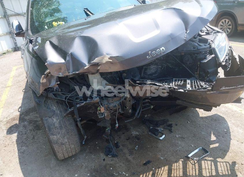 Photo 6 of 2015 Jeep Grand CHEROKEE LIMITED (VIN 1C4RJFBG3FC894245)