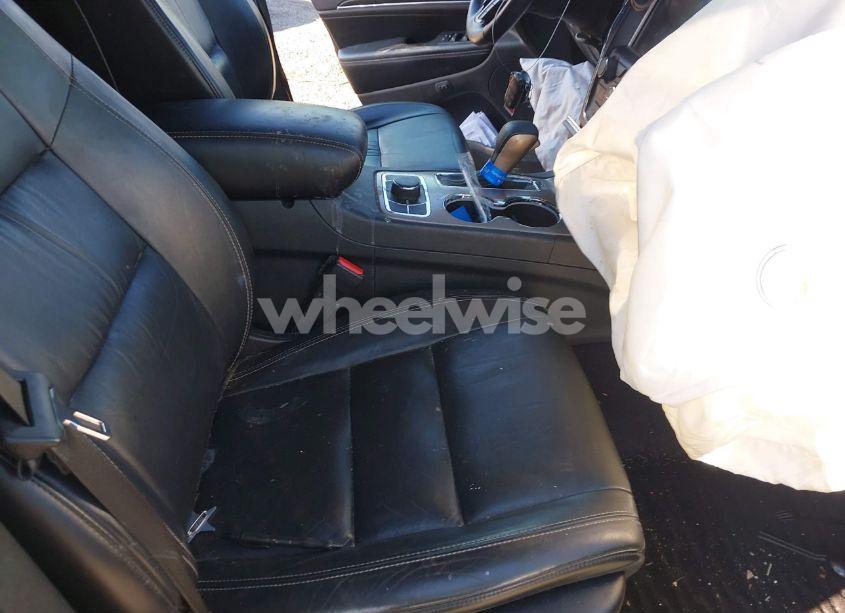 Photo 5 of 2016 Jeep Grand CHEROKEE LIMITED (VIN 1C4RJFBG3GC381157)