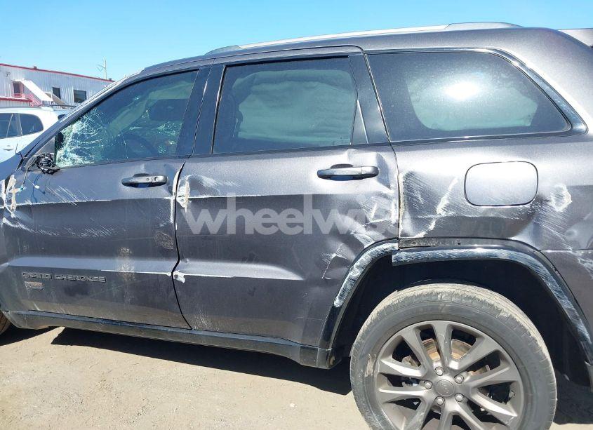 Photo 14 of 2016 Jeep Grand CHEROKEE LIMITED 75TH ANNIVERSARY (VIN 1C4RJFBG3GC443561)