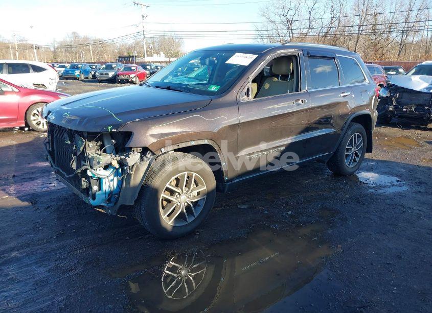 Photo 2 of 2017 Jeep Grand CHEROKEE LIMITED 4X4 (VIN 1C4RJFBG3HC734627)