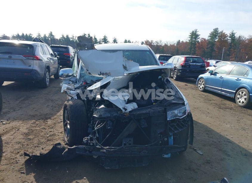 Photo 6 of 2017 Jeep Grand CHEROKEE LIMITED 4X4 (VIN 1C4RJFBG3HC864696)