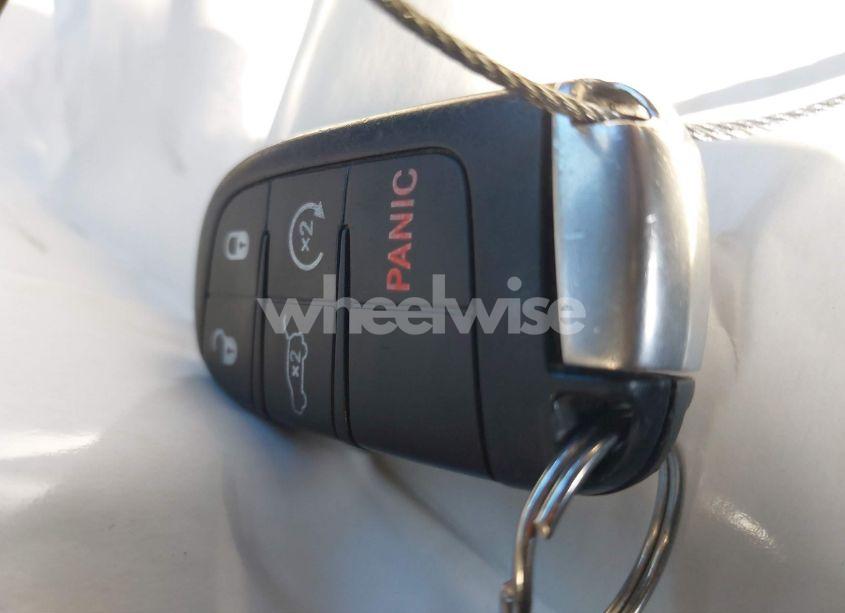 Photo 11 of 2019 Jeep Grand CHEROKEE LIMITED 4X4 (VIN 1C4RJFBG3KC579925)