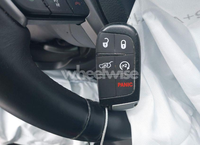 Photo 11 of 2019 Jeep Grand CHEROKEE LIMITED 4X4 (VIN 1C4RJFBG3KC786329)