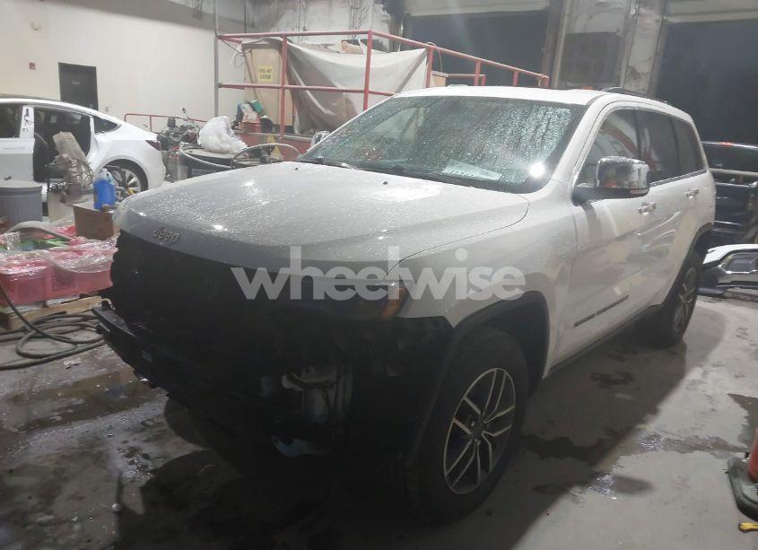 Photo 2 of 2022 Jeep Grand CHEROKEE WK LIMITED 4X4 (VIN 1C4RJFBG3NC119054)