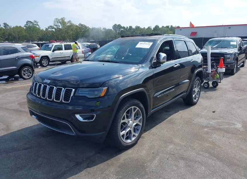Photo 2 of 2022 Jeep Grand CHEROKEE WK LIMITED 4X4 (VIN 1C4RJFBG3NC145928)