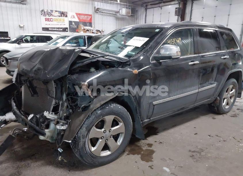 Photo 2 of 2013 Jeep Grand CHEROKEE LIMITED (VIN 1C4RJFBG4DC568323)