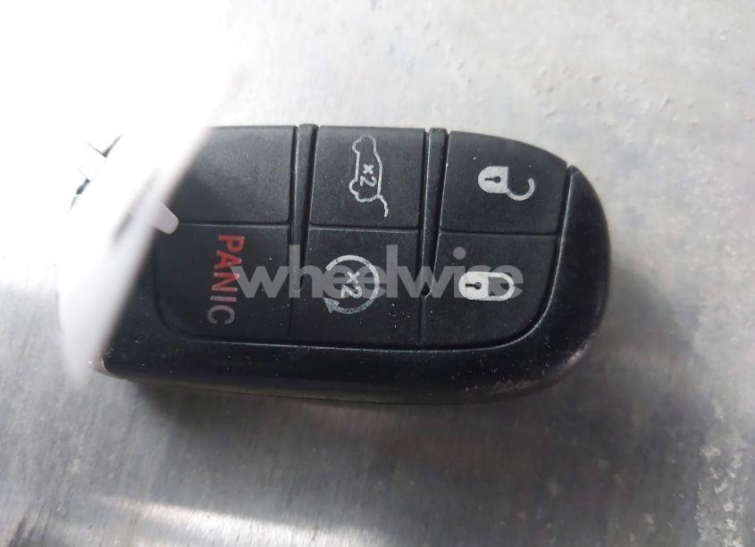 Photo 11 of 2016 Jeep Grand CHEROKEE LIMITED (VIN 1C4RJFBG4GC398601)