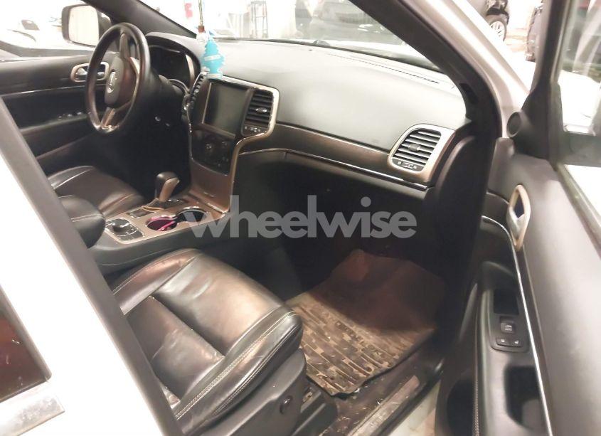 Photo 5 of 2016 Jeep Grand CHEROKEE LIMITED (VIN 1C4RJFBG4GC493501)