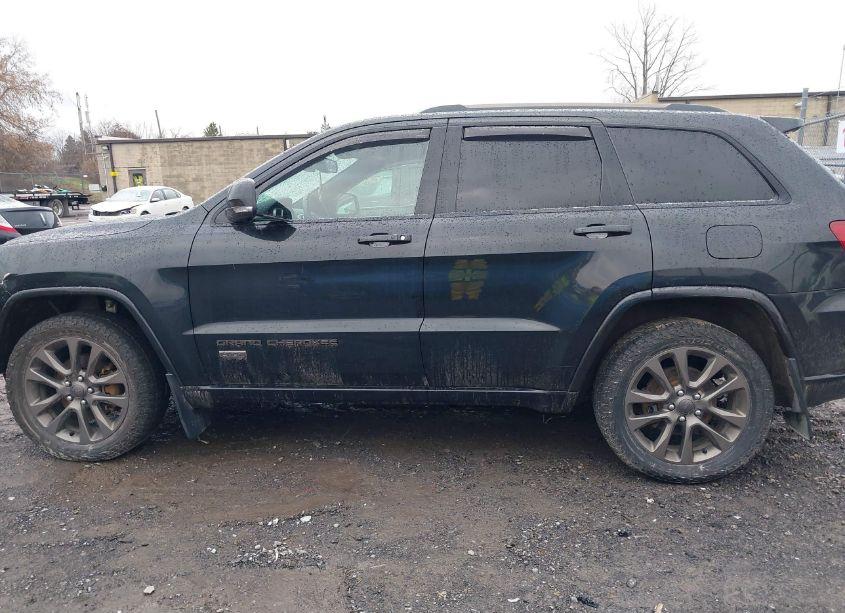 Photo 15 of 2016 Jeep Grand CHEROKEE LIMITED 75TH ANNIVERSARY (VIN 1C4RJFBG4GC493532)