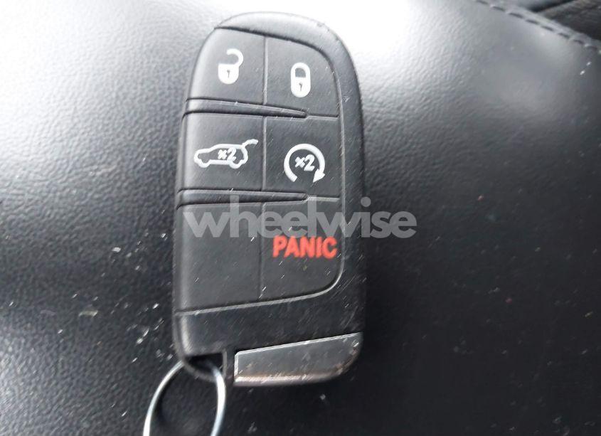 Photo 11 of 2019 Jeep Grand CHEROKEE LIMITED 4X4 (VIN 1C4RJFBG4KC756546)