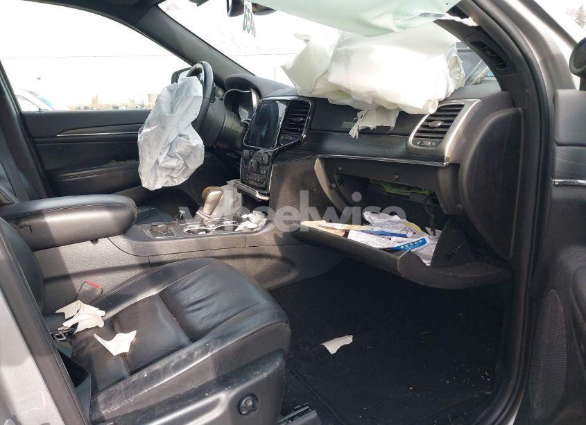 Photo 5 of 2019 Jeep Grand CHEROKEE LIMITED 4X4 (VIN 1C4RJFBG4KC761617)