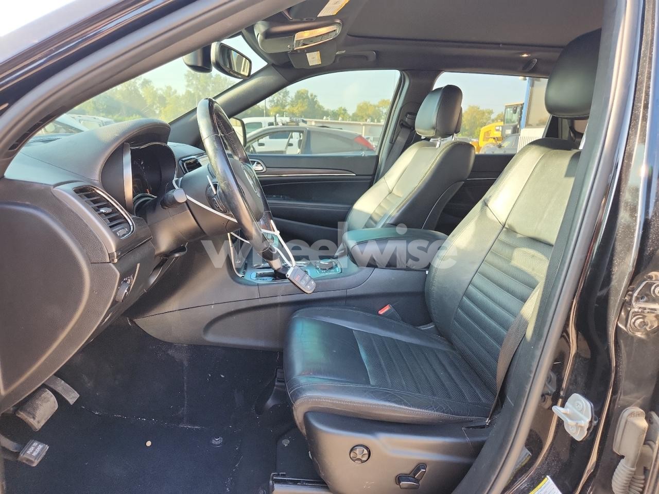 Photo 7 of 2020 JEEP GRAND CHEROKEE LIMITED (VIN 1C4RJFBG4LC292496)