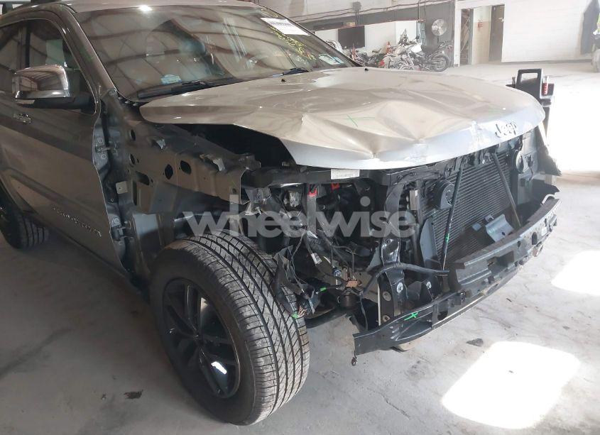 Photo 6 of 2021 Jeep Grand CHEROKEE LIMITED 4X4 (VIN 1C4RJFBG4MC729396)