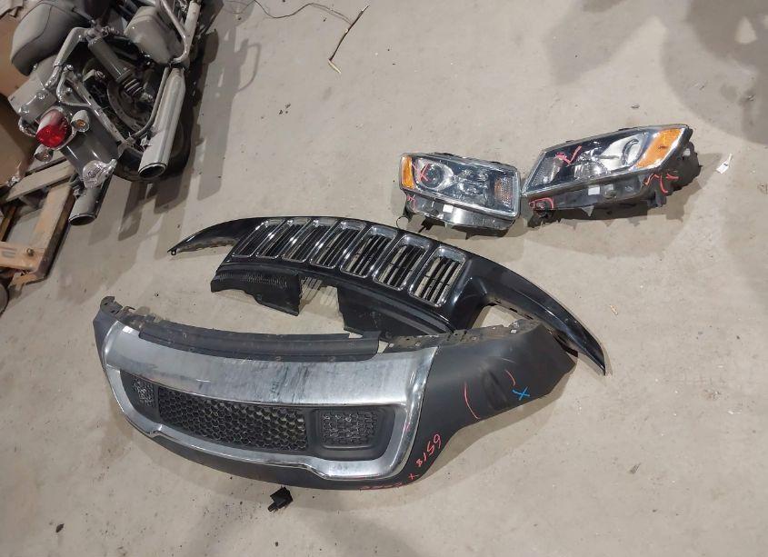 Photo 12 of 2014 Jeep Grand CHEROKEE LIMITED (VIN 1C4RJFBG5EC556750)