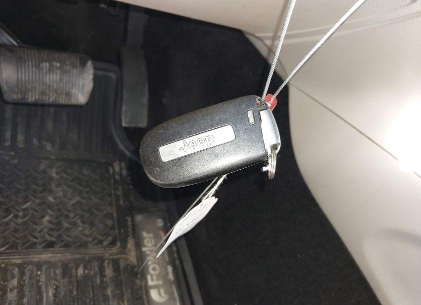 Photo 11 of 2015 Jeep Grand CHEROKEE LIMITED (VIN 1C4RJFBG5FC956194)