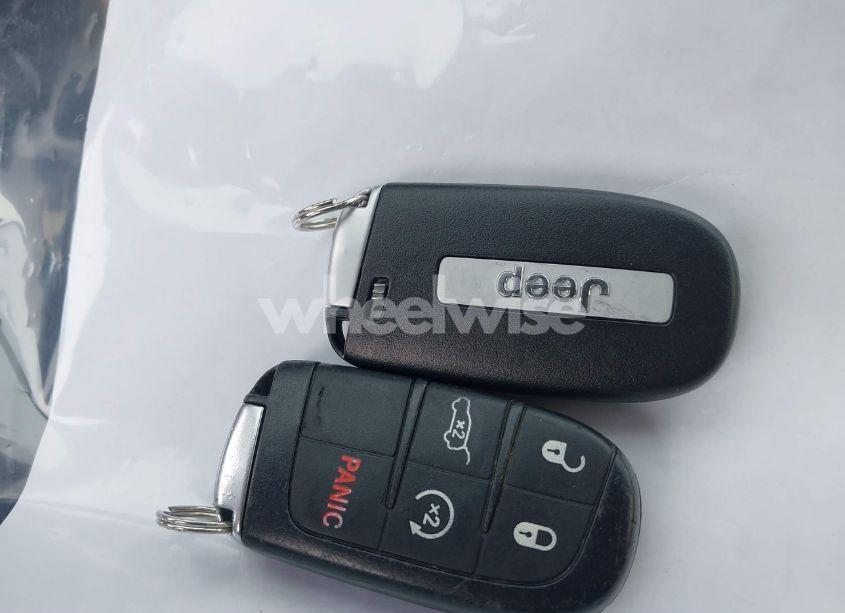 Photo 11 of 2017 Jeep Grand CHEROKEE LIMITED 4X4 (VIN 1C4RJFBG5HC942735)