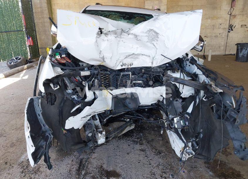 Photo 6 of 2017 Jeep Grand CHEROKEE LIMITED 4X4 (VIN 1C4RJFBG5HC942735)