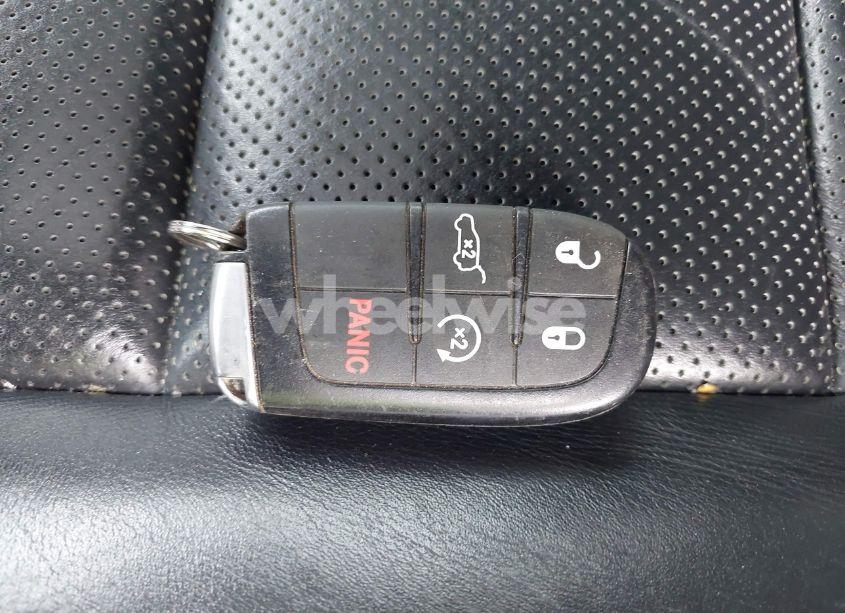 Photo 11 of 2019 Jeep Grand CHEROKEE LIMITED 4X4 (VIN 1C4RJFBG5KC823767)