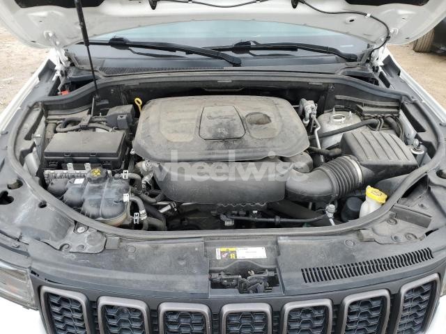 Photo 9 of 2020 JEEP GRAND CHEROKEE LIMITED (VIN 1C4RJFBG5LC180824)