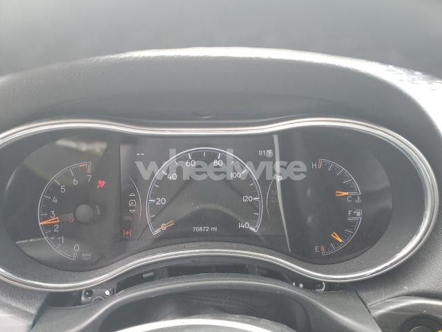 Photo 5 of 2020 JEEP GRAND CHEROKEE LIMITED (VIN 1C4RJFBG5LC426769)