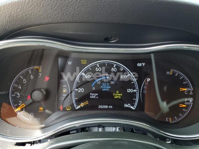 Photo 10 of 2022 JEEP GRAND CHEROKEE LIMITED (VIN 1C4RJFBG5NC166988)