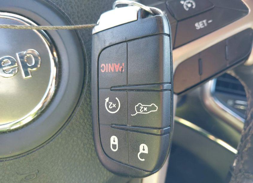 Photo 11 of 2015 Jeep Grand CHEROKEE LIMITED (VIN 1C4RJFBG6FC679989)