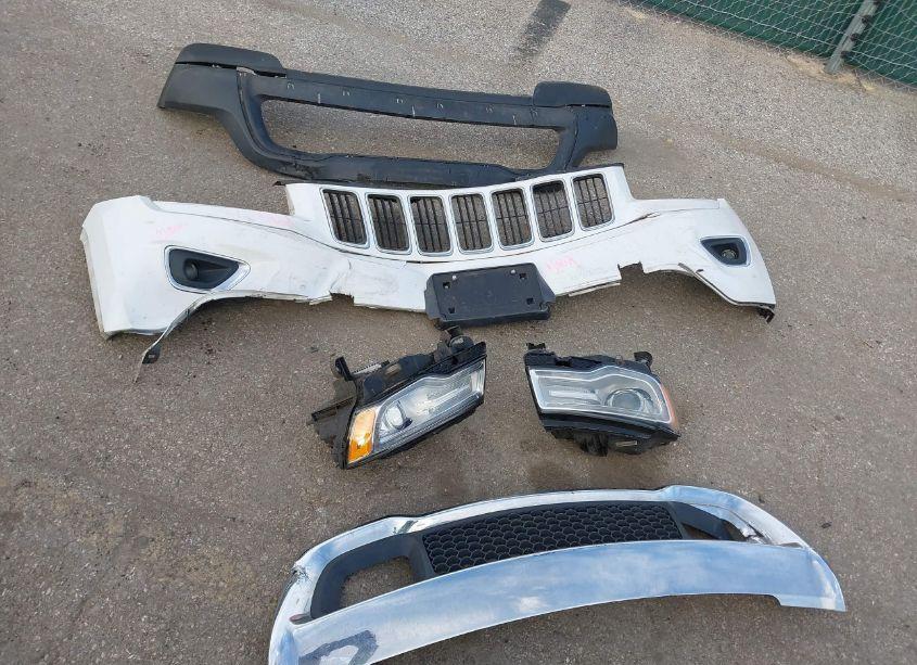 Photo 12 of 2015 Jeep Grand CHEROKEE LIMITED (VIN 1C4RJFBG6FC732285)