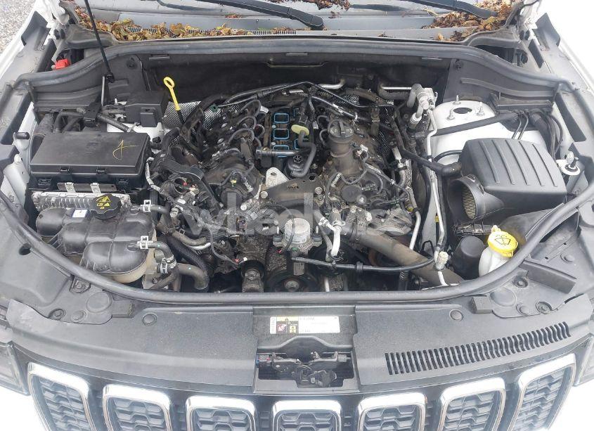 Photo 10 of 2017 Jeep Grand CHEROKEE LIMITED 4X4 (VIN 1C4RJFBG6HC938032)