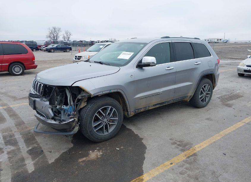 Photo 2 of 2018 Jeep Grand CHEROKEE LIMITED 4X4 (VIN 1C4RJFBG6JC190971)