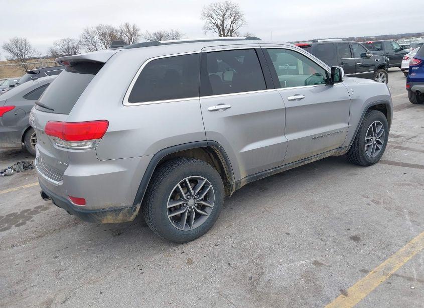 Photo 4 of 2018 Jeep Grand CHEROKEE LIMITED 4X4 (VIN 1C4RJFBG6JC190971)