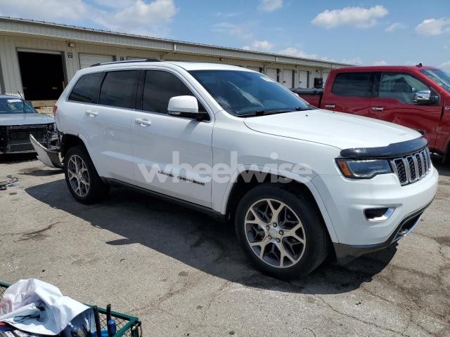 Photo 3 of 2018 JEEP GRAND CHEROKEE LIMITED (VIN 1C4RJFBG6JC263286)
