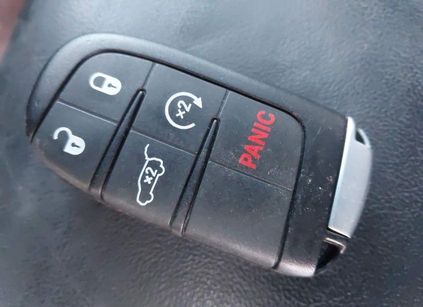 Photo 11 of 2018 Jeep Grand CHEROKEE LIMITED 4X4 (VIN 1C4RJFBG6JC465061)