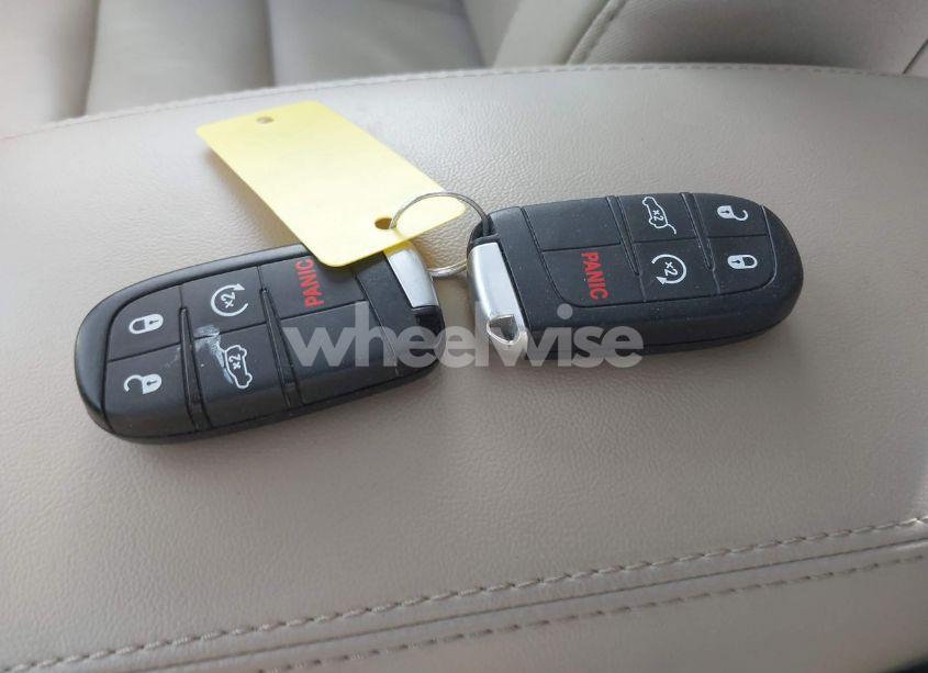 Photo 11 of 2019 Jeep Grand CHEROKEE LIMITED 4X4 (VIN 1C4RJFBG6KC545512)