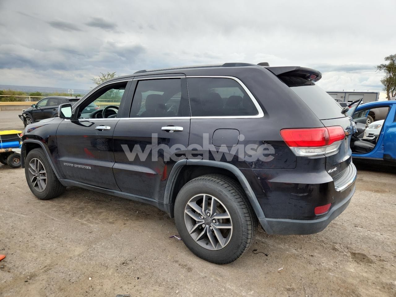 Photo 2 of 2019 JEEP GRAND CHEROKEE LIMITED (VIN 1C4RJFBG6KC627563)