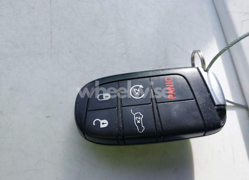 Photo 11 of 2019 Jeep Grand CHEROKEE LIMITED 4X4 (VIN 1C4RJFBG6KC654455)