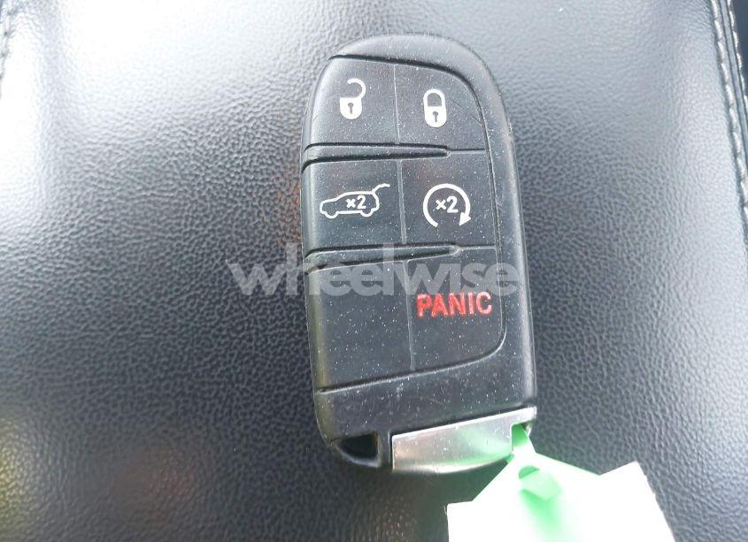 Photo 11 of 2015 Jeep Grand CHEROKEE LIMITED (VIN 1C4RJFBG7FC812159)