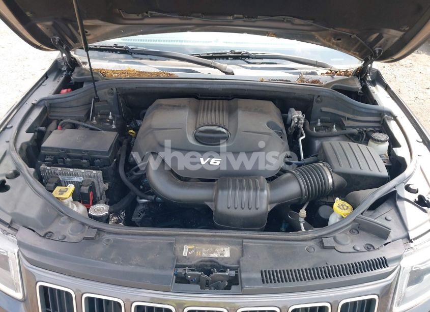 Photo 10 of 2015 Jeep Grand CHEROKEE LIMITED (VIN 1C4RJFBG7FC862642)