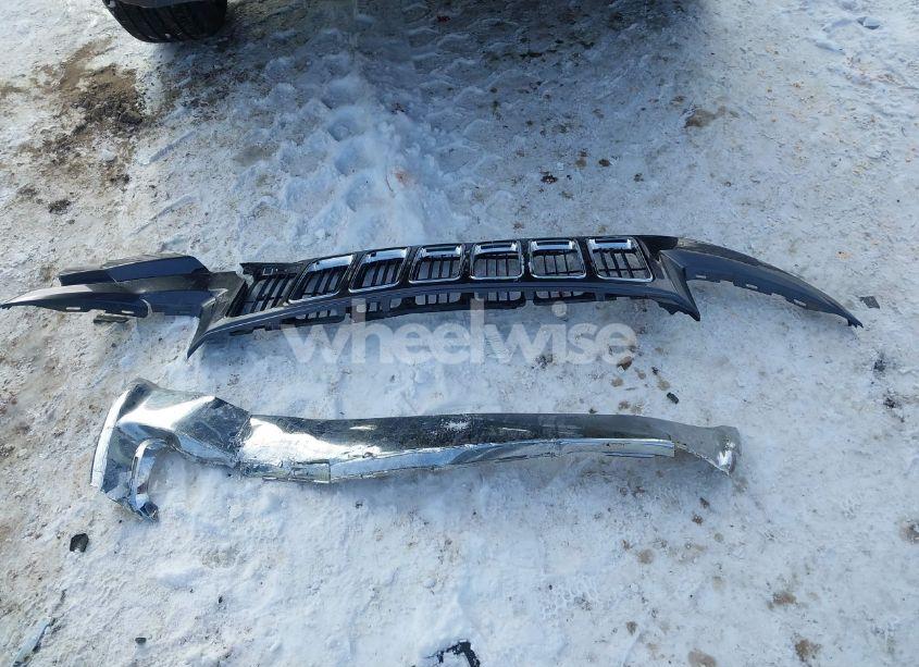 Photo 12 of 2015 Jeep Grand CHEROKEE LIMITED (VIN 1C4RJFBG7FC865251)