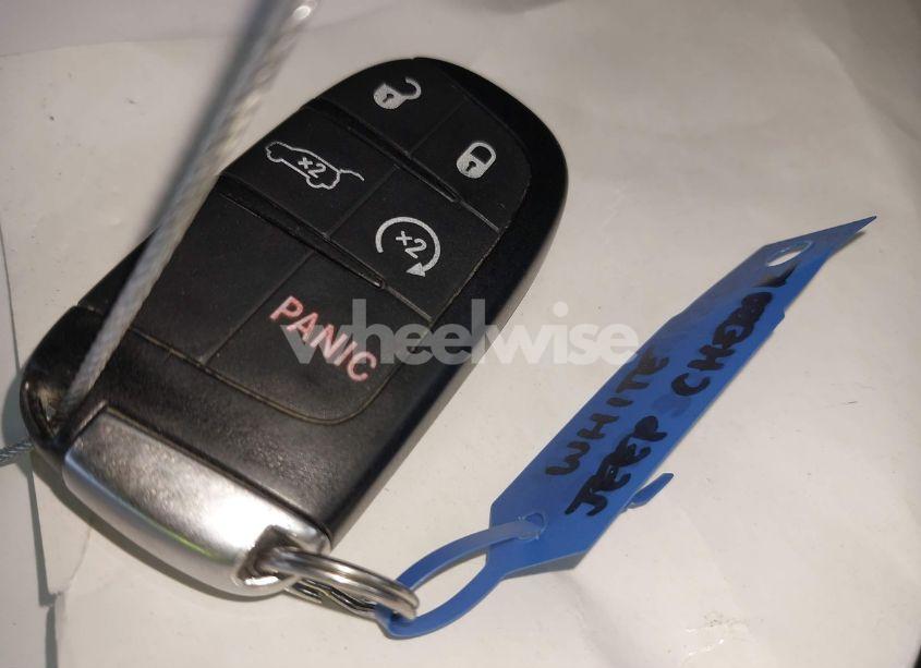 Photo 11 of 2016 Jeep Grand CHEROKEE LIMITED (VIN 1C4RJFBG7GC342247)