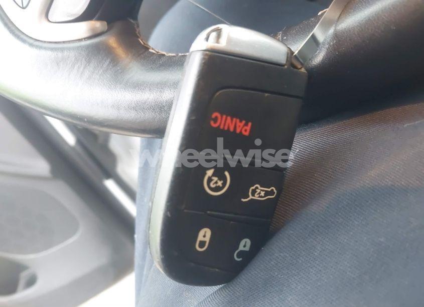 Photo 11 of 2016 Jeep Grand CHEROKEE LIMITED (VIN 1C4RJFBG7GC398852)