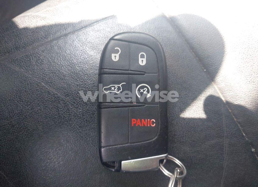 Photo 11 of 2016 Jeep Grand CHEROKEE LIMITED (VIN 1C4RJFBG7GC492178)