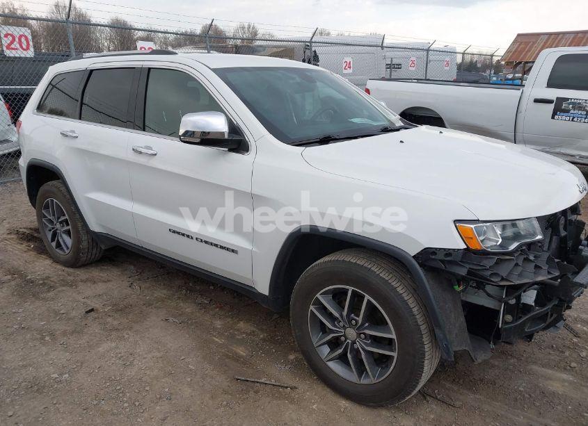 2017 Jeep Grand CHEROKEE LIMITED 4X4 (VIN 1C4RJFBG7HC843785) main photo