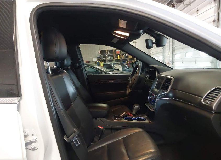 Photo 5 of 2018 Jeep Grand CHEROKEE LIMITED 4X4 (VIN 1C4RJFBG7JC369567)