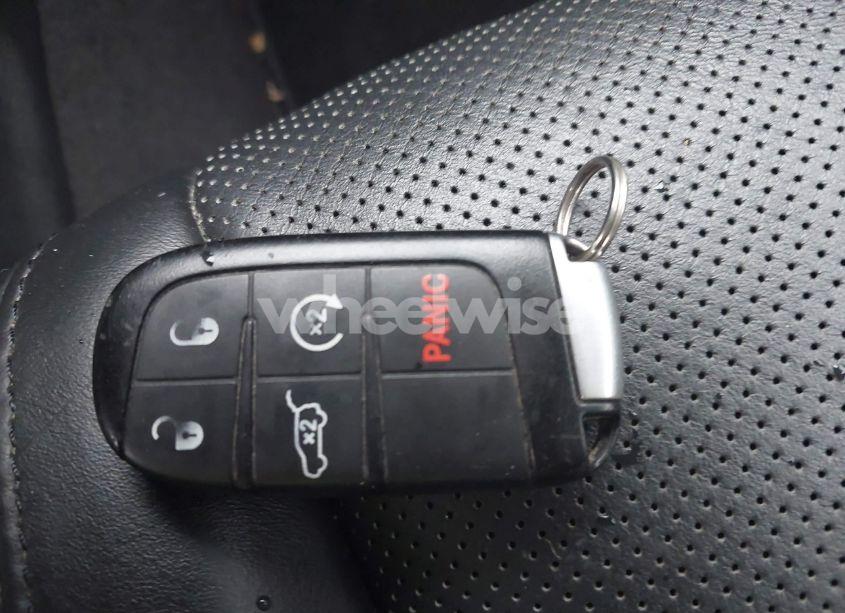 Photo 11 of 2019 Jeep Grand CHEROKEE LIMITED 4X4 (VIN 1C4RJFBG7KC609265)