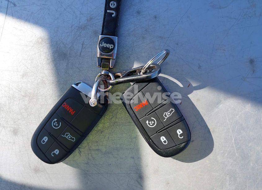 Photo 11 of 2019 Jeep Grand CHEROKEE LIMITED 4X4 (VIN 1C4RJFBG7KC640158)